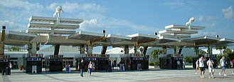 Kennedy Space Centre, Entrance