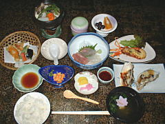日章館、豪勢な夕食その1