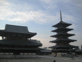 金堂と五重塔